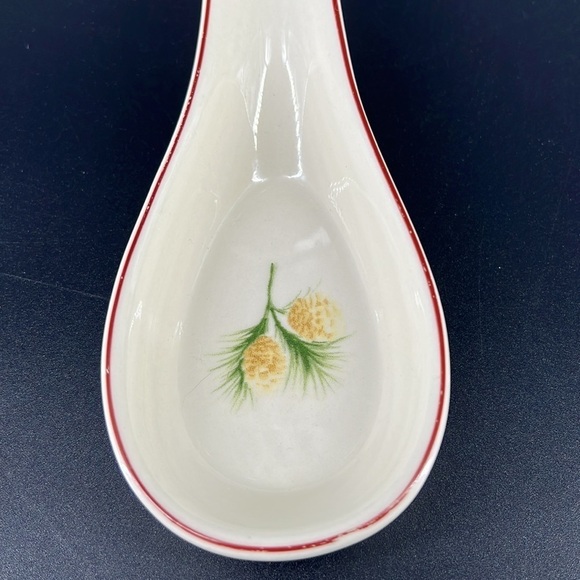 Merry Brite Spoonrest - Picture 4 of 8